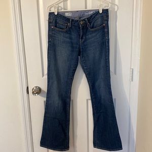 Gap. Curvy Flared. Size 29/8. Good Condition.